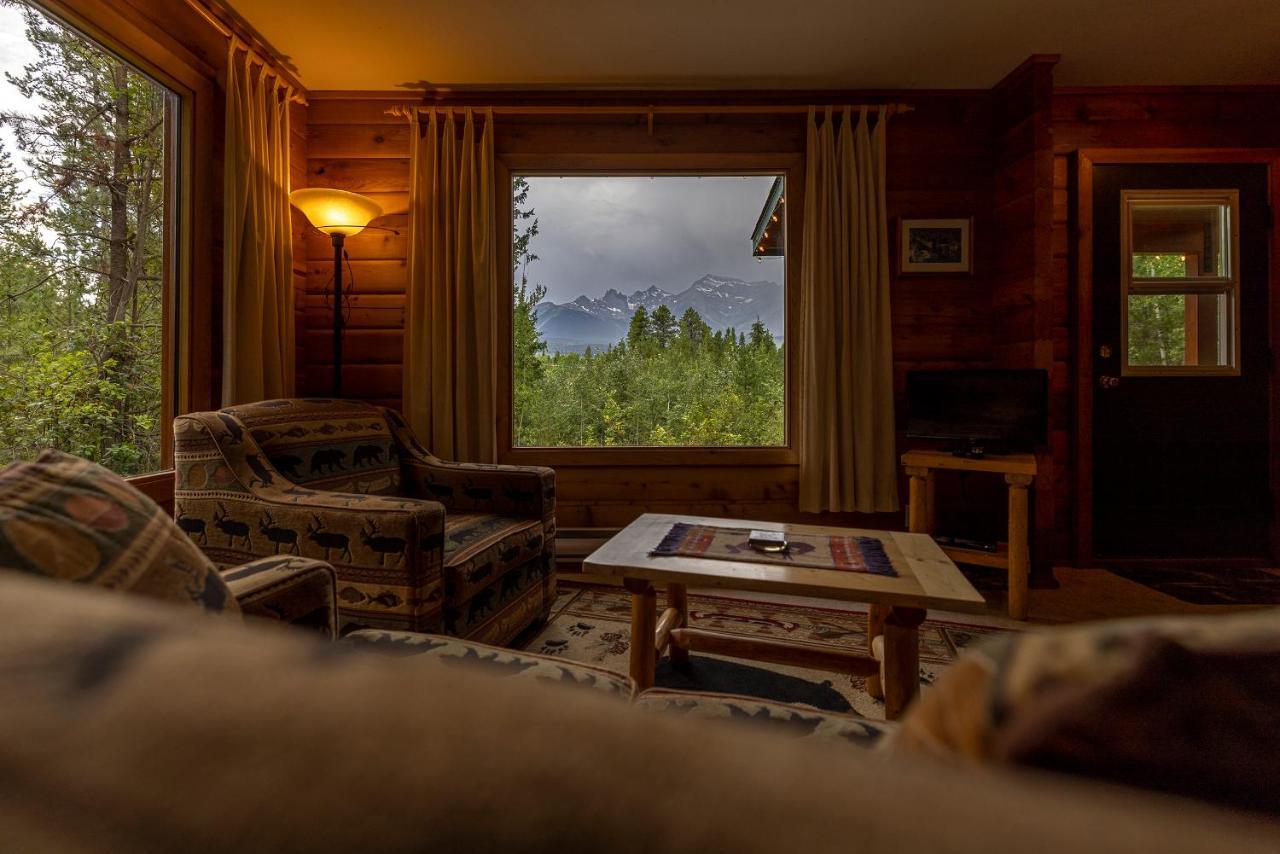 Mica Mountain Lodge & Log Cabins Tête Jaune Εξωτερικό φωτογραφία