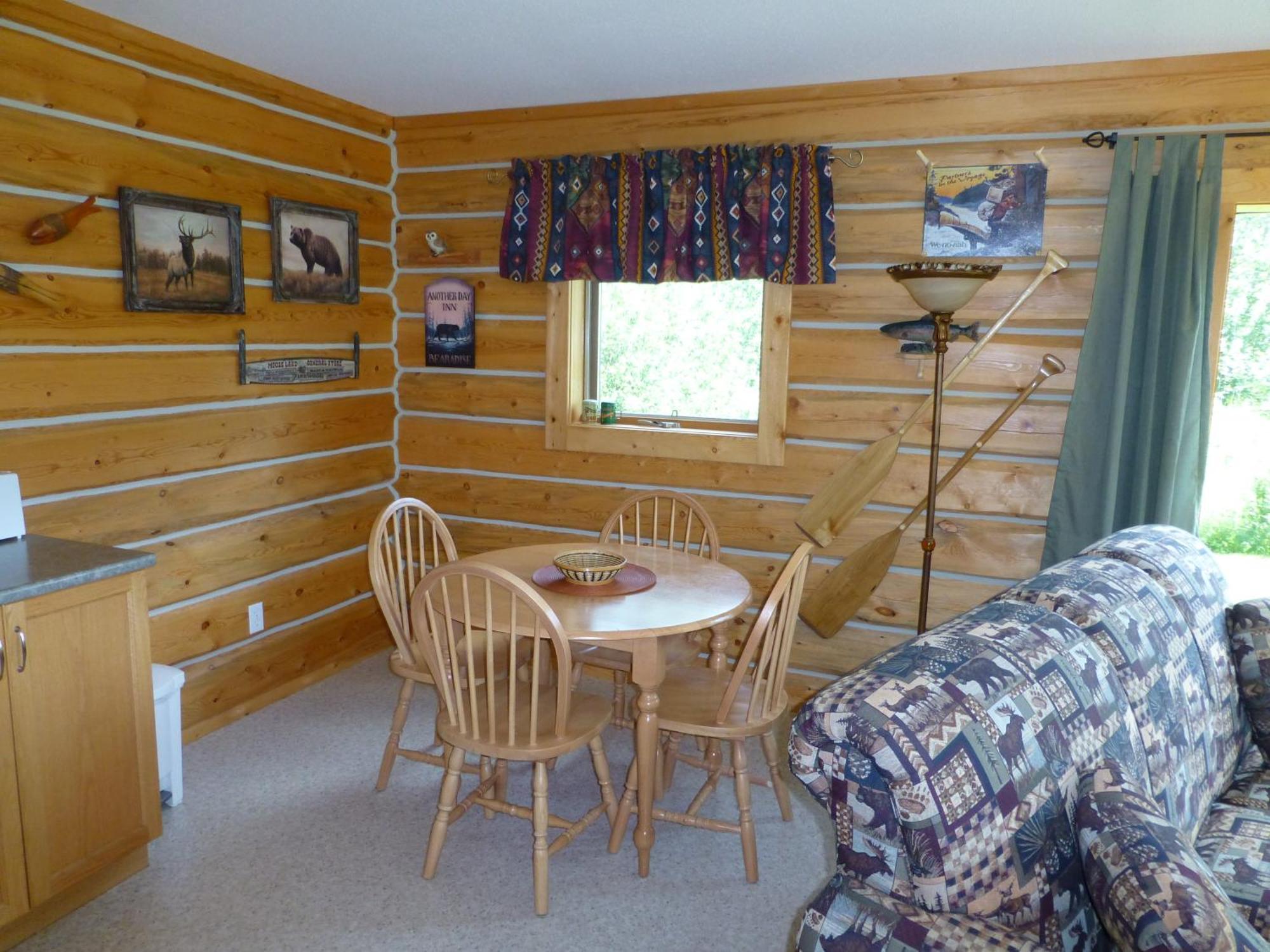 Mica Mountain Lodge & Log Cabins Tête Jaune Εξωτερικό φωτογραφία