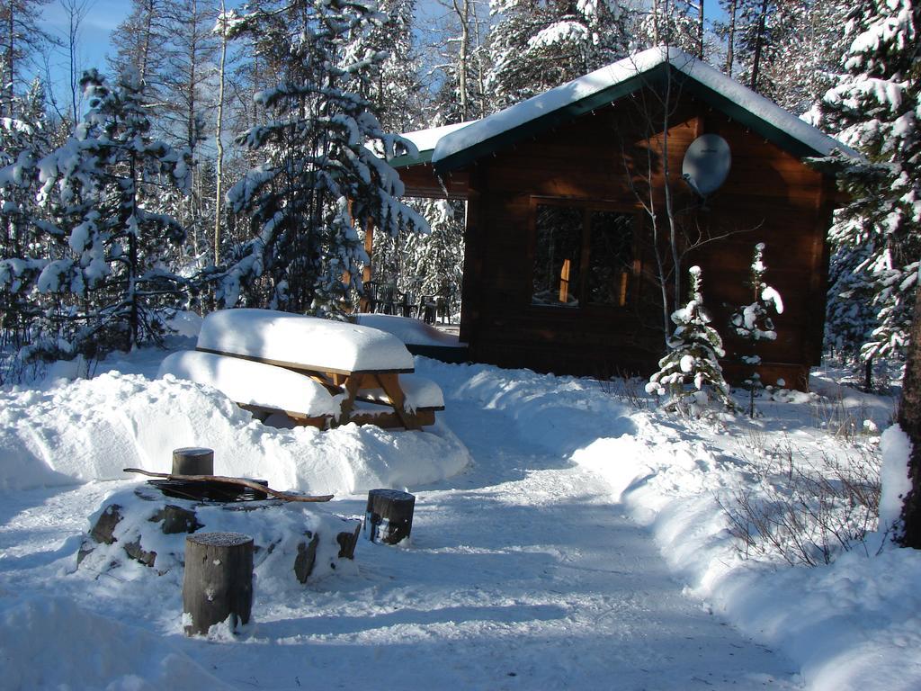 Mica Mountain Lodge & Log Cabins Tête Jaune Εξωτερικό φωτογραφία