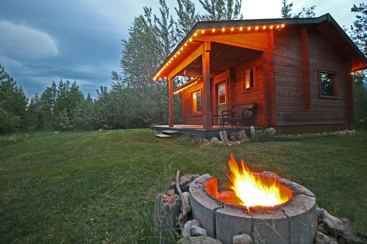 Mica Mountain Lodge & Log Cabins Tête Jaune Εξωτερικό φωτογραφία